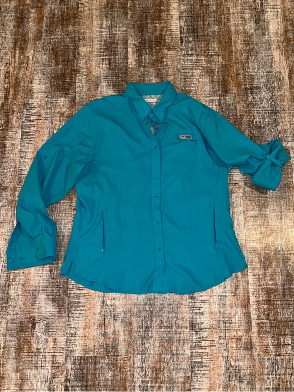 Columbia PFG Women’s Large Teal Long-Sleeve Performance Shirt